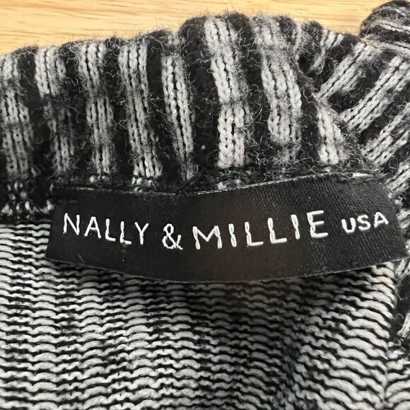 Nally & Millie Womens Cowl Neck Sweater Black/Gray Striped Size Medium - Picture 6 of 7